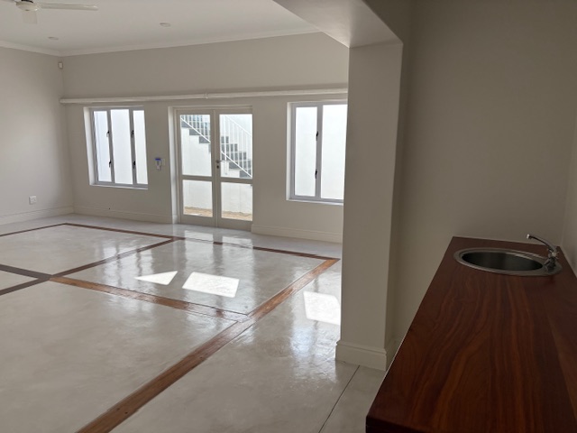 5 Bedroom Property for Sale in Whale Rock Hill Western Cape
